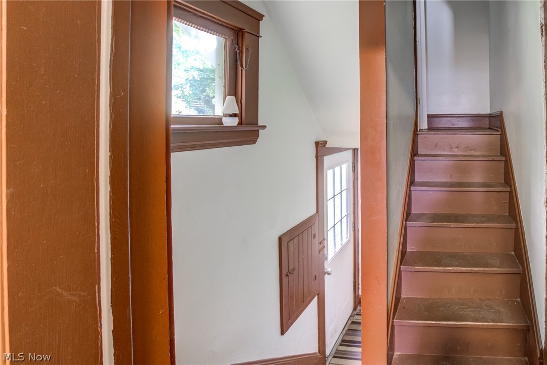2245 Bellfield Cleveland Heights OH 44106