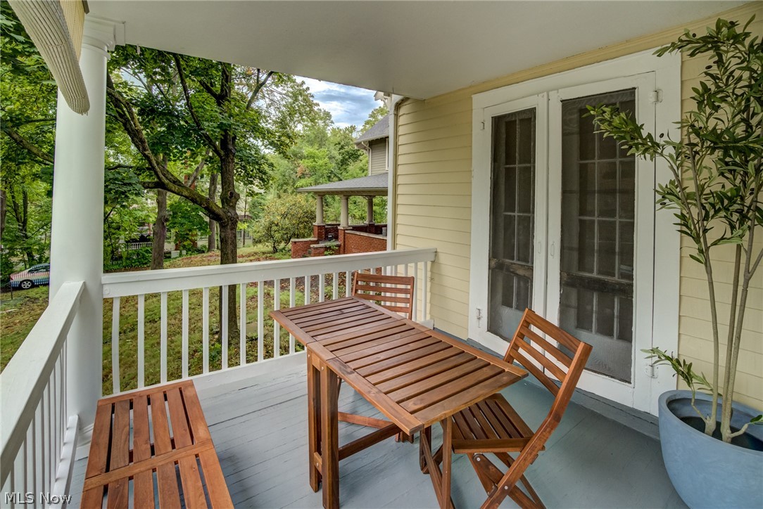 2245 Bellfield Cleveland Heights OH 44106