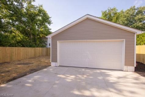 3048 Trowbridge Avenue Cleveland OH 44109