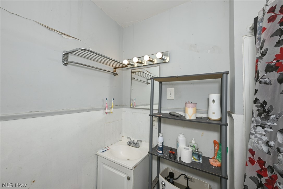 4140 W 36th Street Cleveland OH 44109