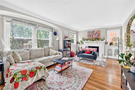 3559 Gridley Road Shaker Heights OH 44122