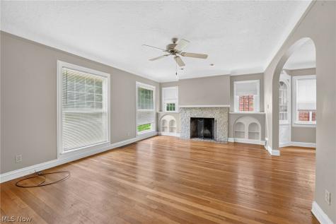 3559 Gridley Road Shaker Heights OH 44122
