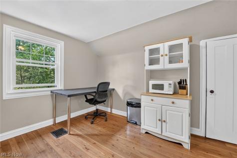 3559 Gridley Road Shaker Heights OH 44122