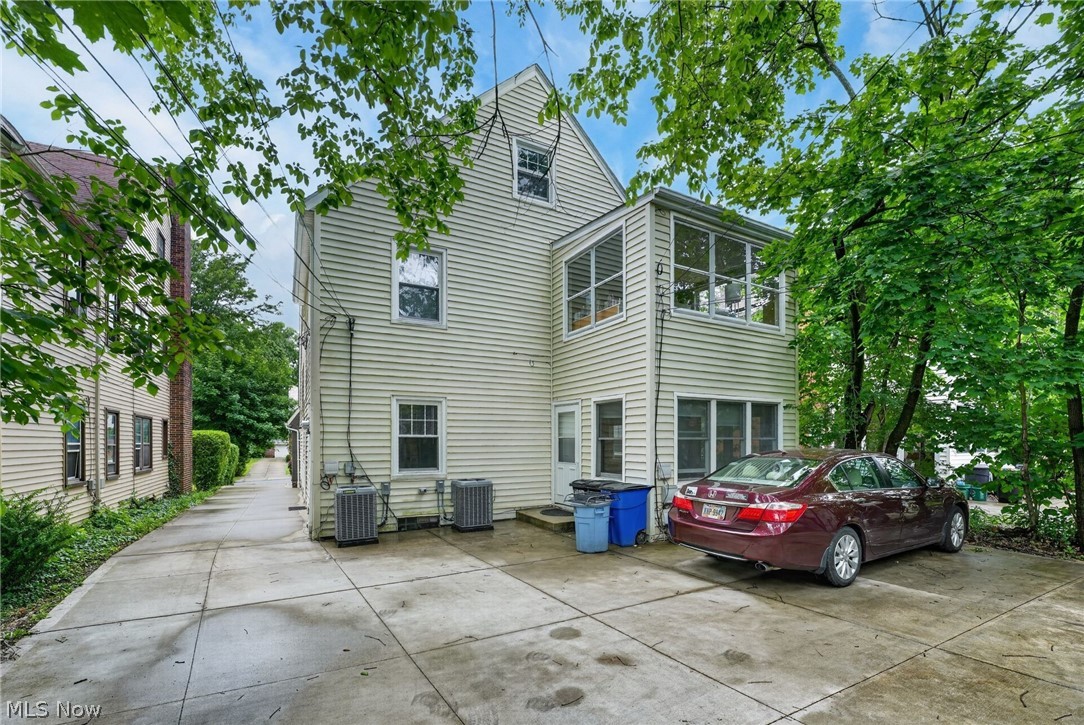 3559 Gridley Road Shaker Heights OH 44122