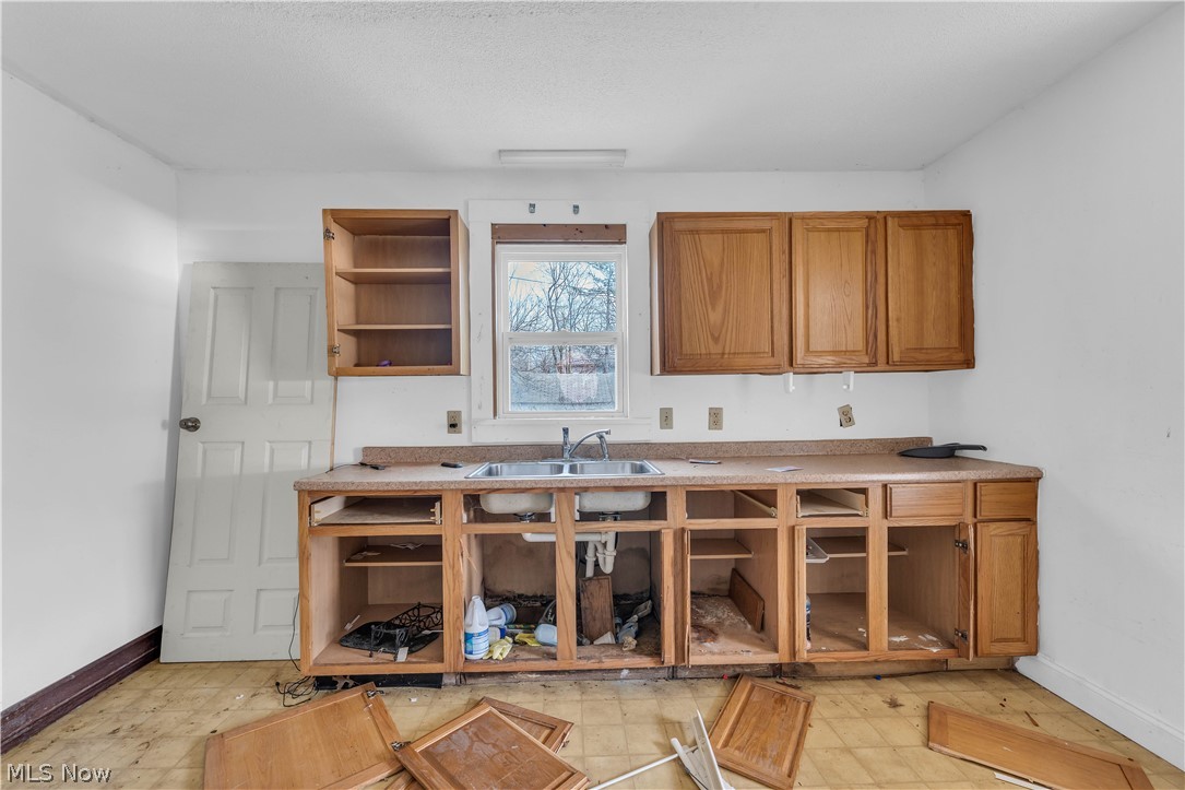 345 12th Street Elyria OH 44035