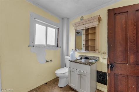 345 12th Street Elyria OH 44035