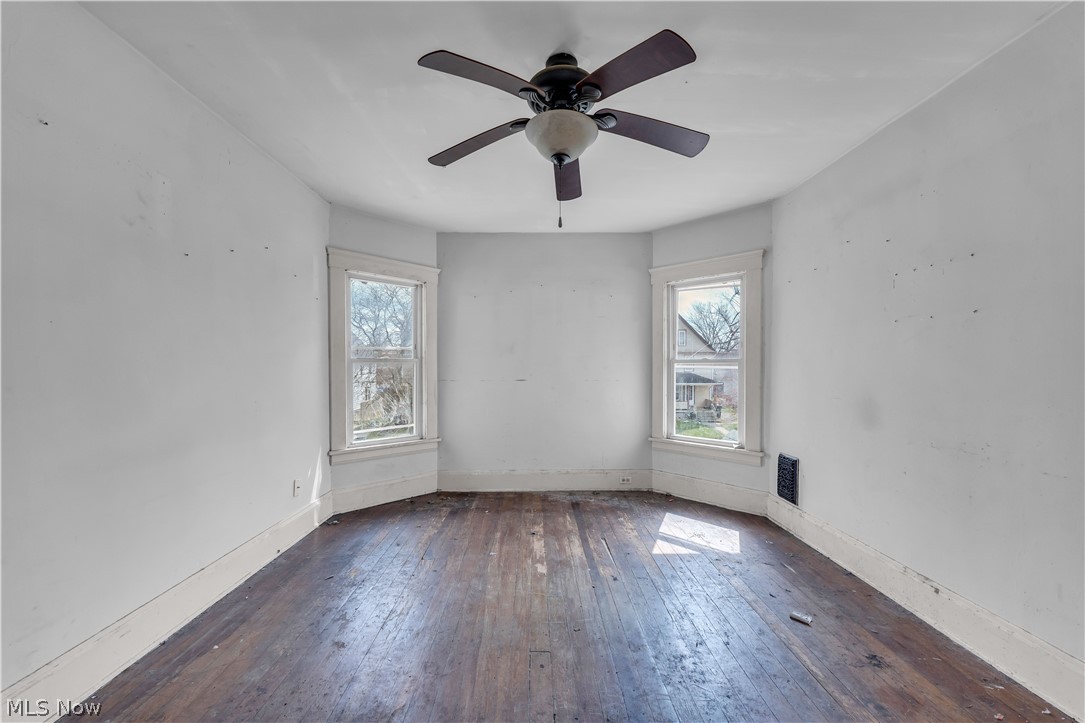 345 12th Street Elyria OH 44035