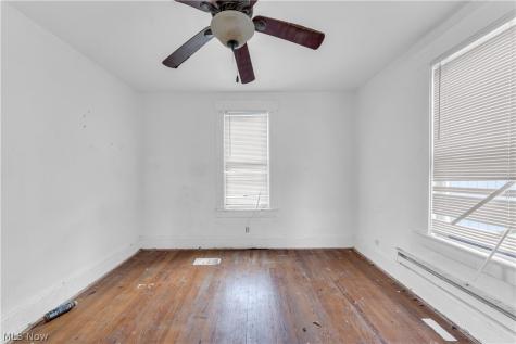 345 12th Street Elyria OH 44035