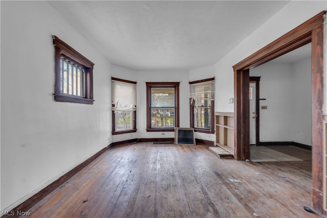 345 12th Street Elyria OH 44035