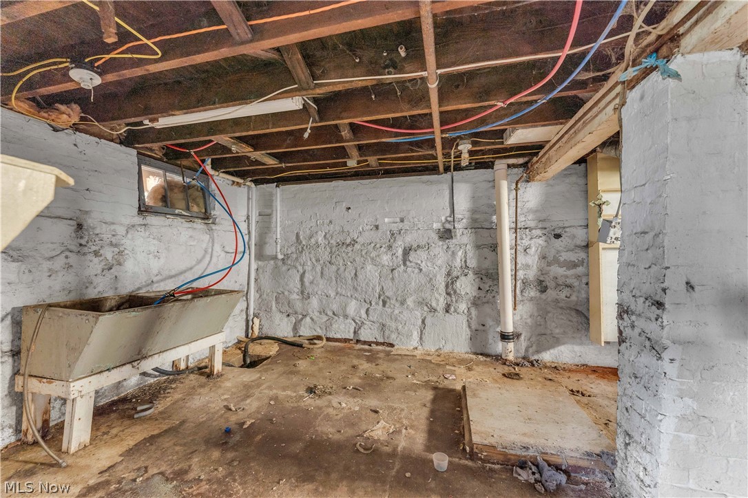345 12th Street Elyria OH 44035