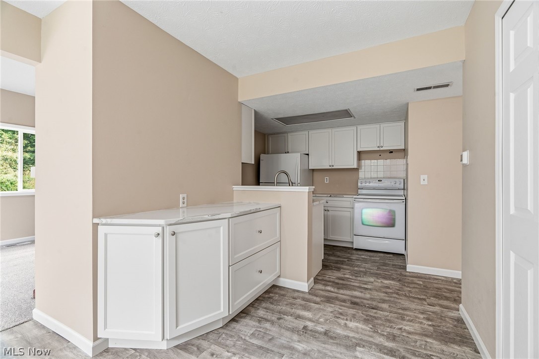 2652 Massillon Road Akron OH 44312