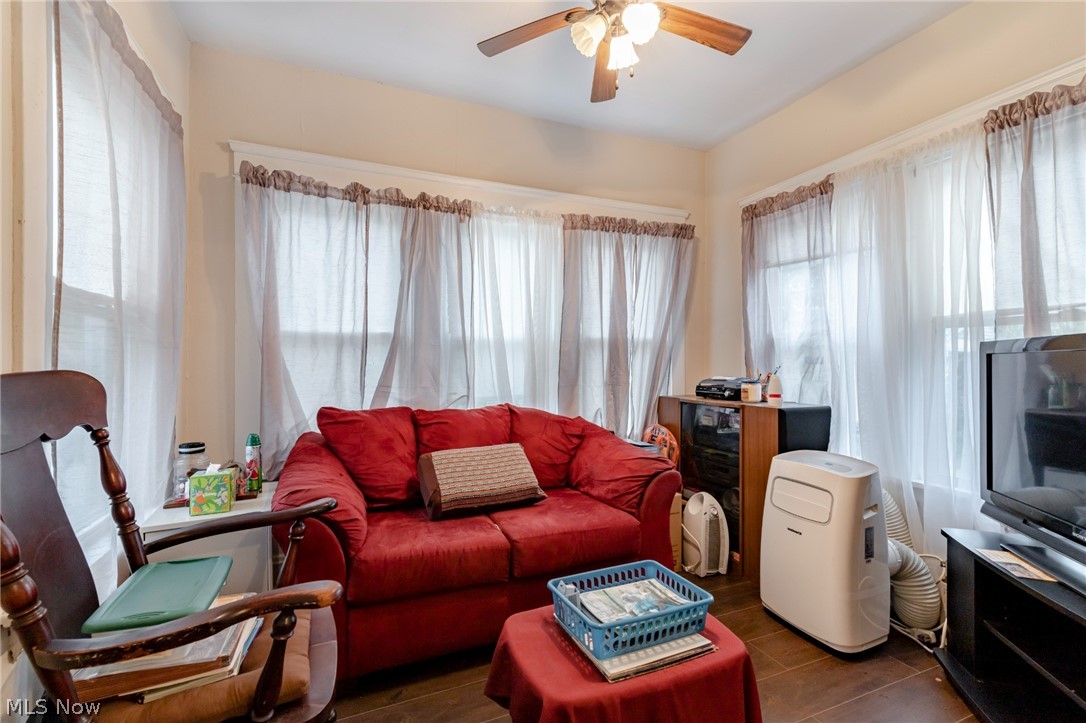 2192 Edgewood Road Cleveland Heights OH 44118