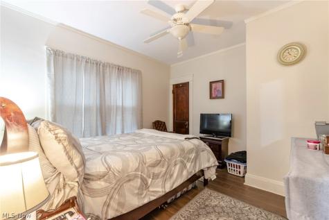 2192 Edgewood Road Cleveland Heights OH 44118