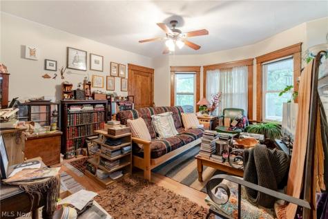 2192 Edgewood Road Cleveland Heights OH 44118