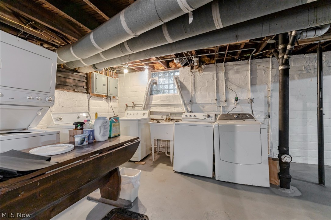 2192 Edgewood Road Cleveland Heights OH 44118