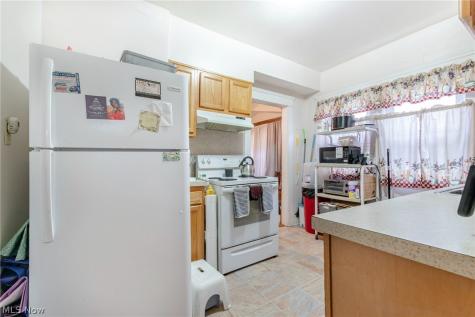 2192 Edgewood Road Cleveland Heights OH 44118