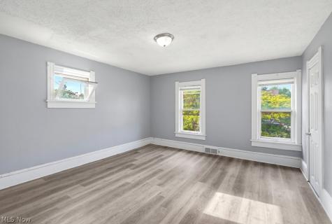 4019 Newark Avenue Cleveland OH 44109