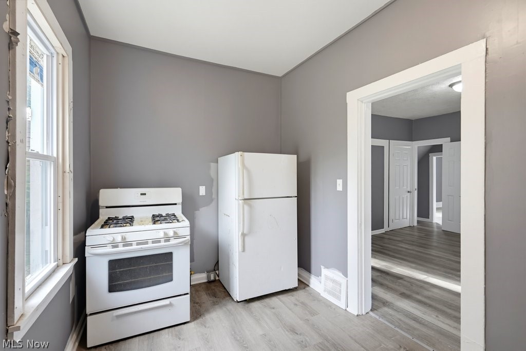 4019 Newark Avenue Cleveland OH 44109