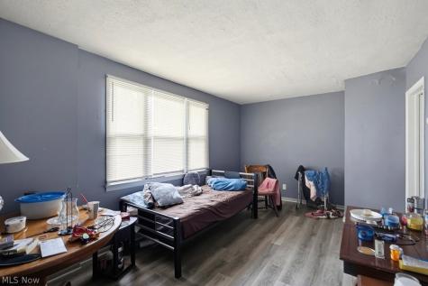 4019 Newark Avenue Cleveland OH 44109