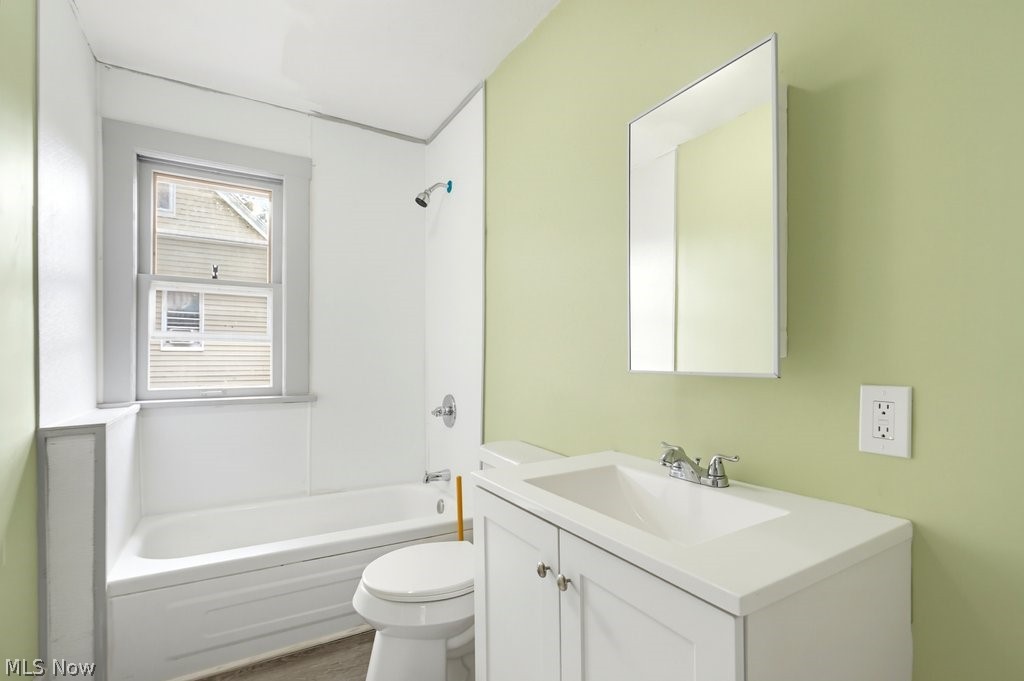 4019 Newark Avenue Cleveland OH 44109