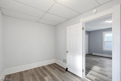 4019 Newark Avenue Cleveland OH 44109