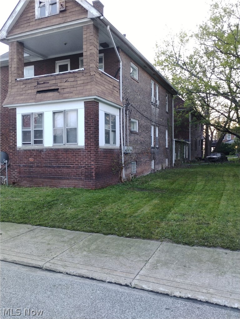 10809 Woodstock Boulevard Cleveland OH 44104