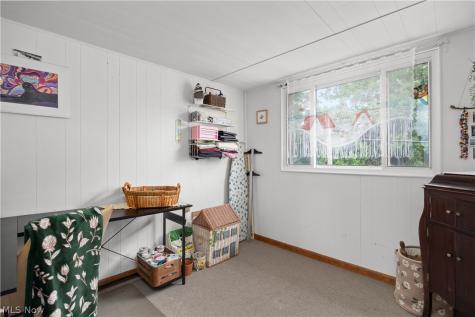 3113 Snow Road Parma OH 44134