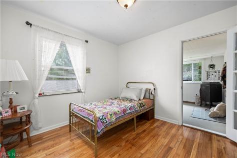 3113 Snow Road Parma OH 44134