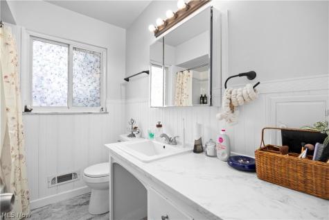 3113 Snow Road Parma OH 44134