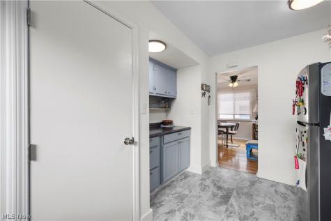 3113 Snow Road Parma OH 44134