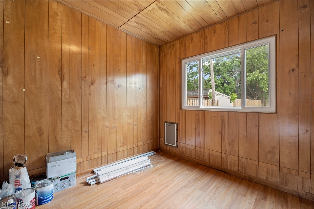 3113 Snow Road Parma OH 44134