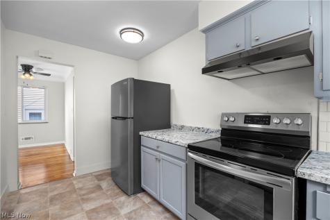3113 Snow Road Parma OH 44134
