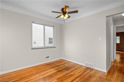 3113 Snow Road Parma OH 44134