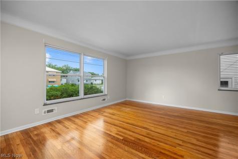 3113 Snow Road Parma OH 44134