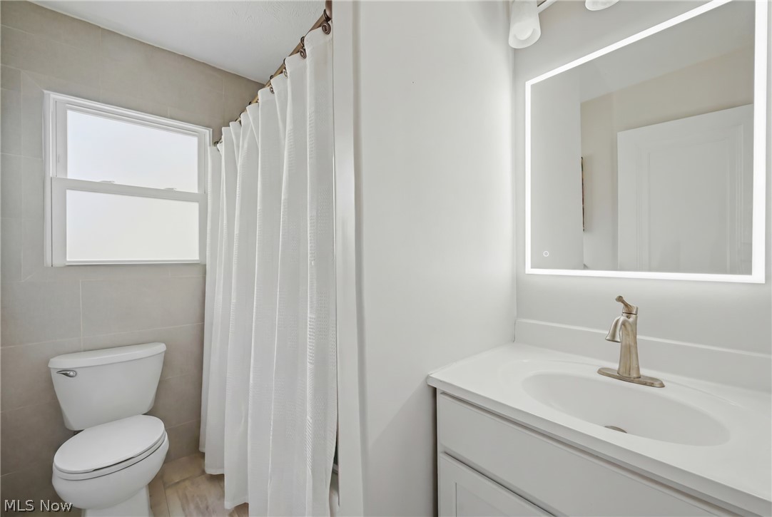 210 5th Avenue Hubbard OH 44425