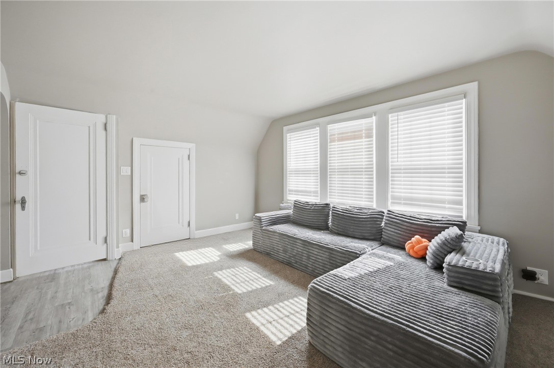 210 5th Avenue Hubbard OH 44425