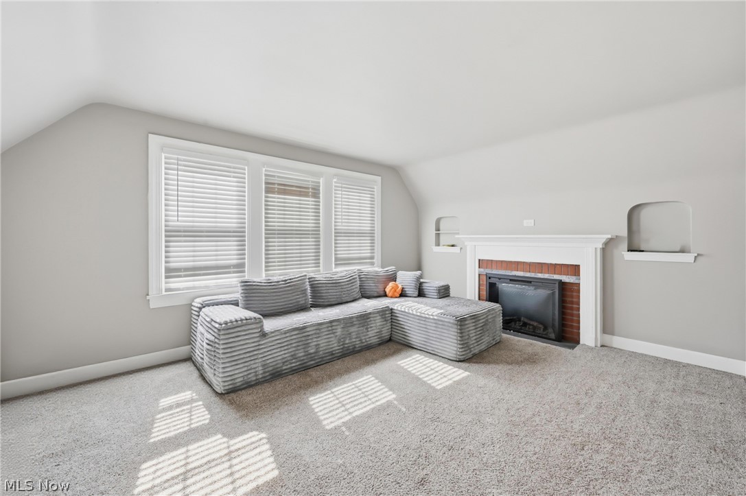 210 5th Avenue Hubbard OH 44425