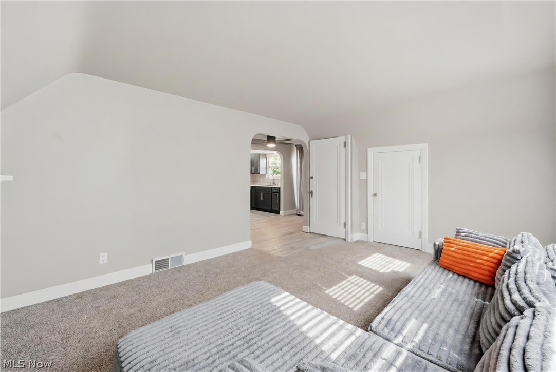 210 5th Avenue Hubbard OH 44425