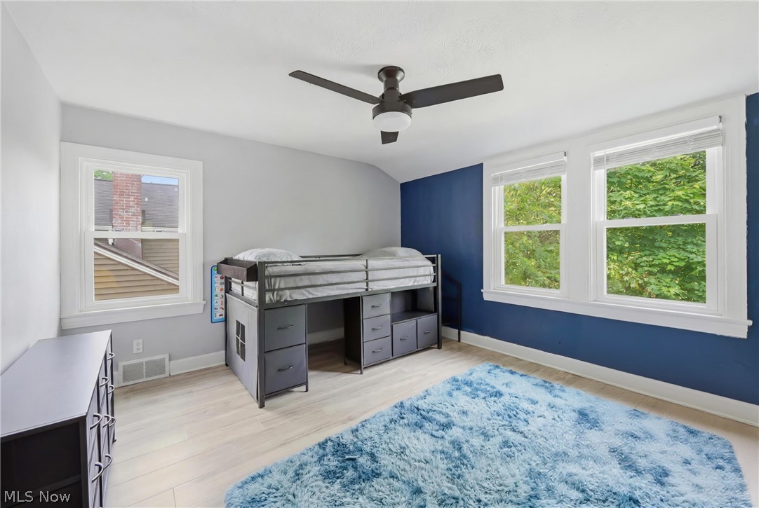 210 5th Avenue Hubbard OH 44425