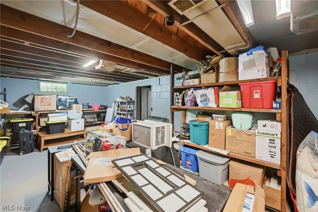 210 5th Avenue Hubbard OH 44425