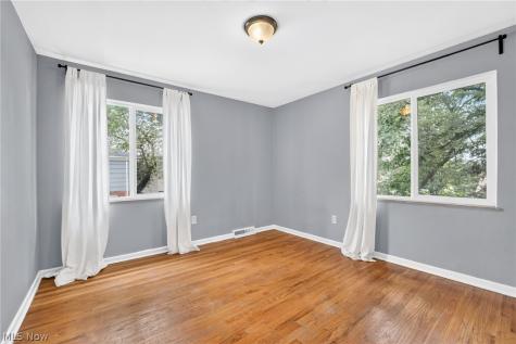 21030-21040 Detroit Road Rocky River OH 44116