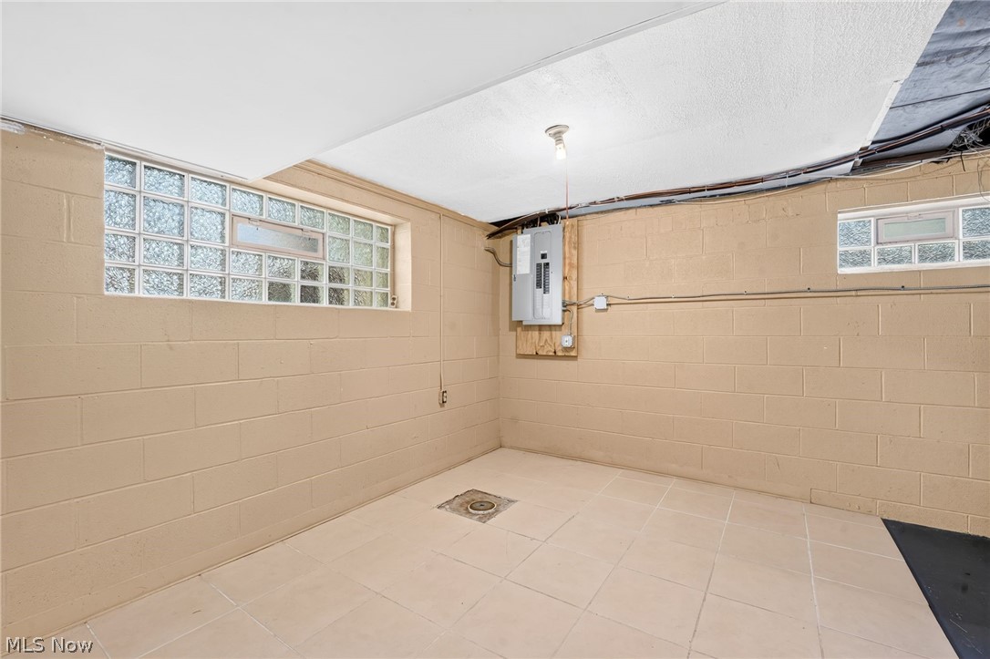 21030-21040 Detroit Road Rocky River OH 44116