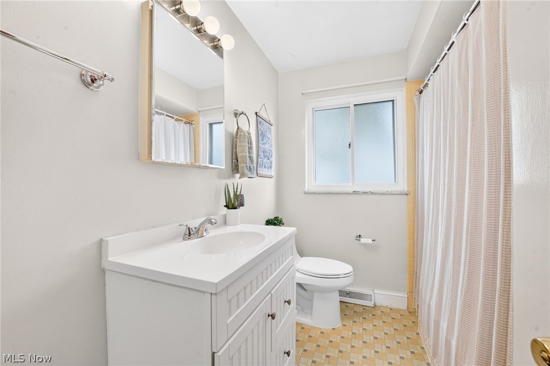 21030-21040 Detroit Road Rocky River OH 44116