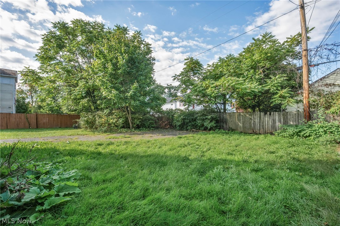 1550 Belmar Road East Cleveland OH 44118