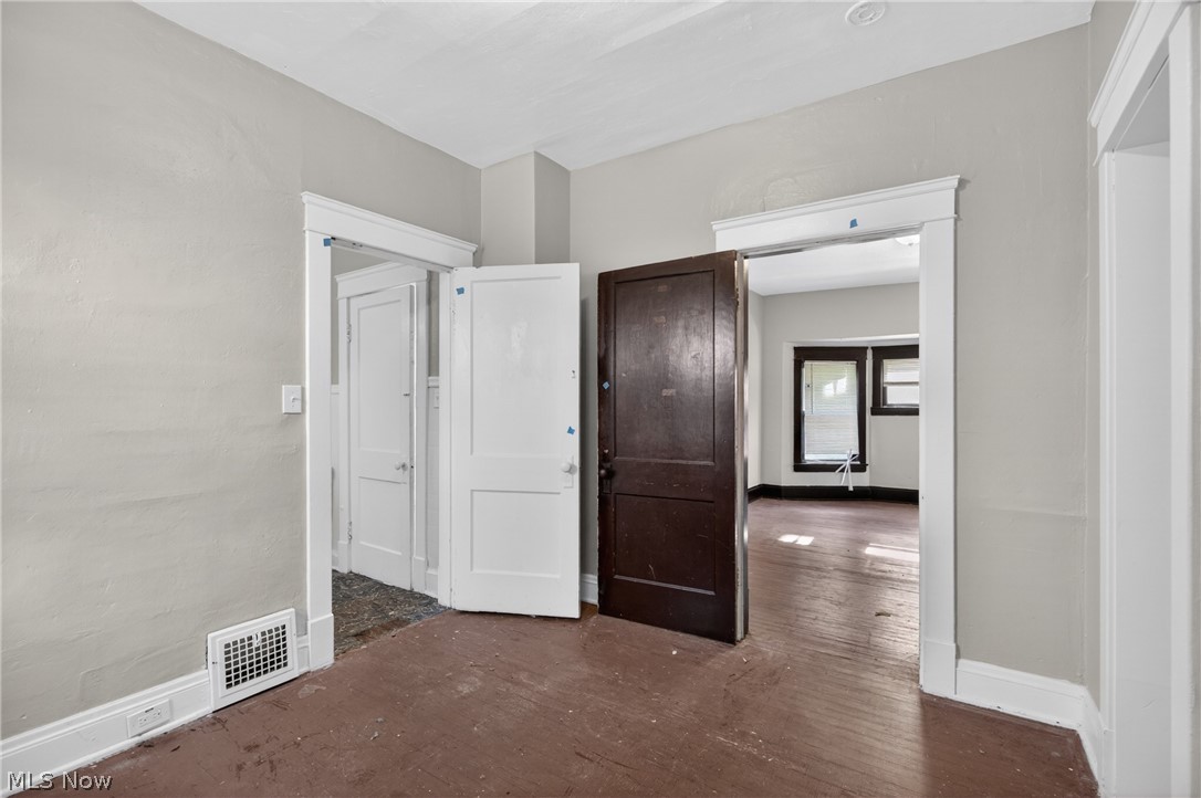 7425 Indiana Avenue Cleveland OH 44105