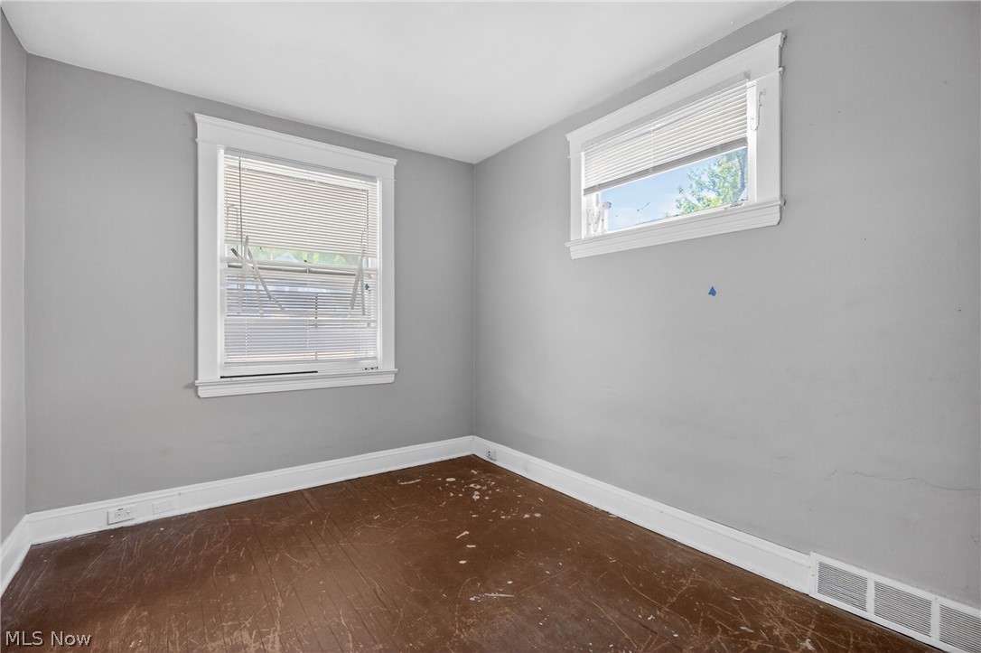 7425 Indiana Avenue Cleveland OH 44105
