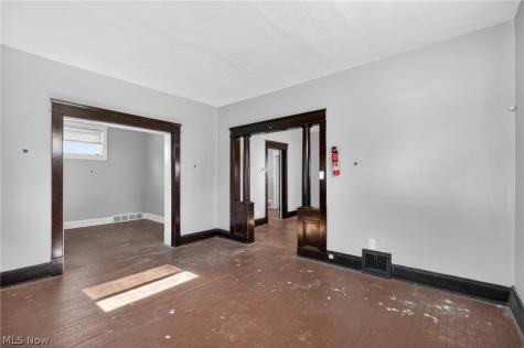 7425 Indiana Avenue Cleveland OH 44105