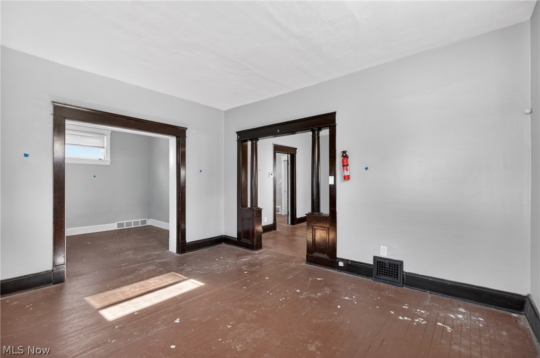 7425 Indiana Avenue Cleveland OH 44105