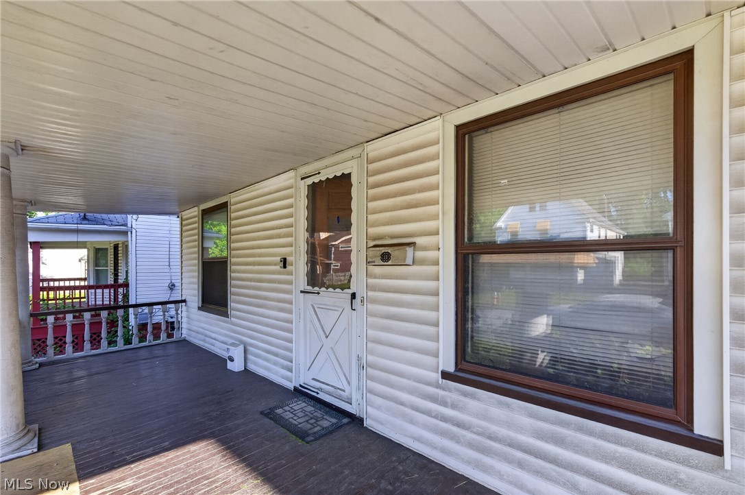 7425 Indiana Avenue Cleveland OH 44105