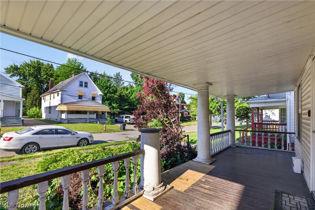 7425 Indiana Avenue Cleveland OH 44105